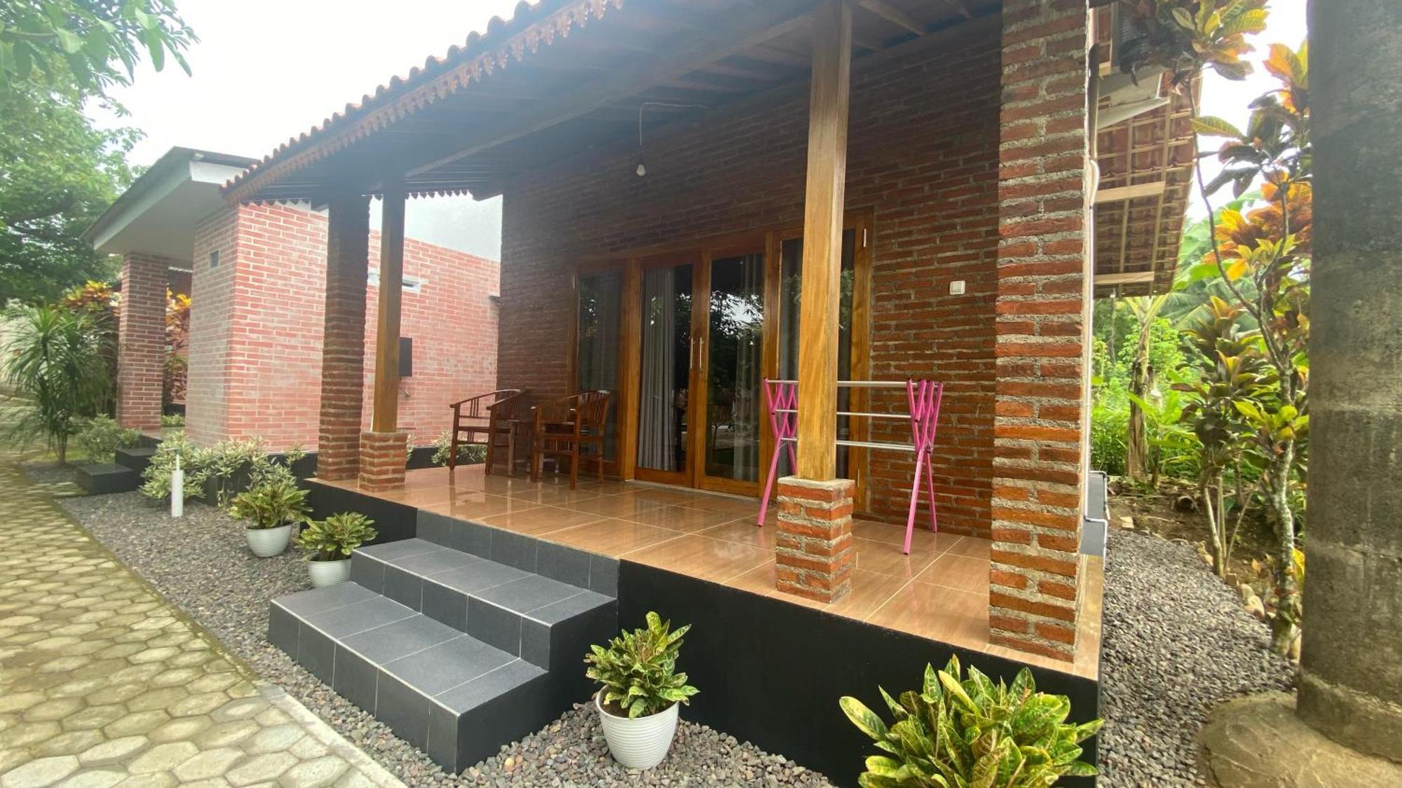 Adventure Turtle Homestay Meru Betiri Sarungan Eksteriør billede