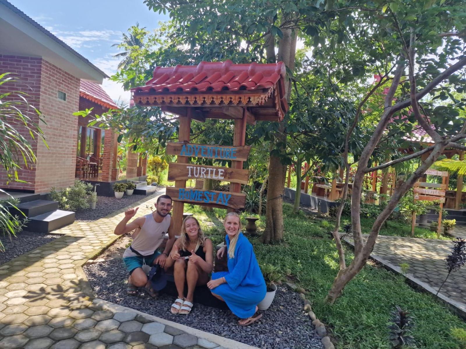 Adventure Turtle Homestay Meru Betiri Sarungan Eksteriør billede